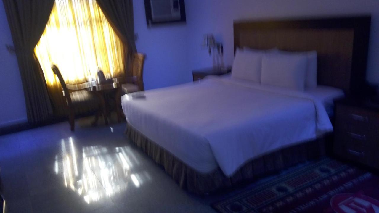 Immaculate Royal Int'L Hotel Оверри Экстерьер фото